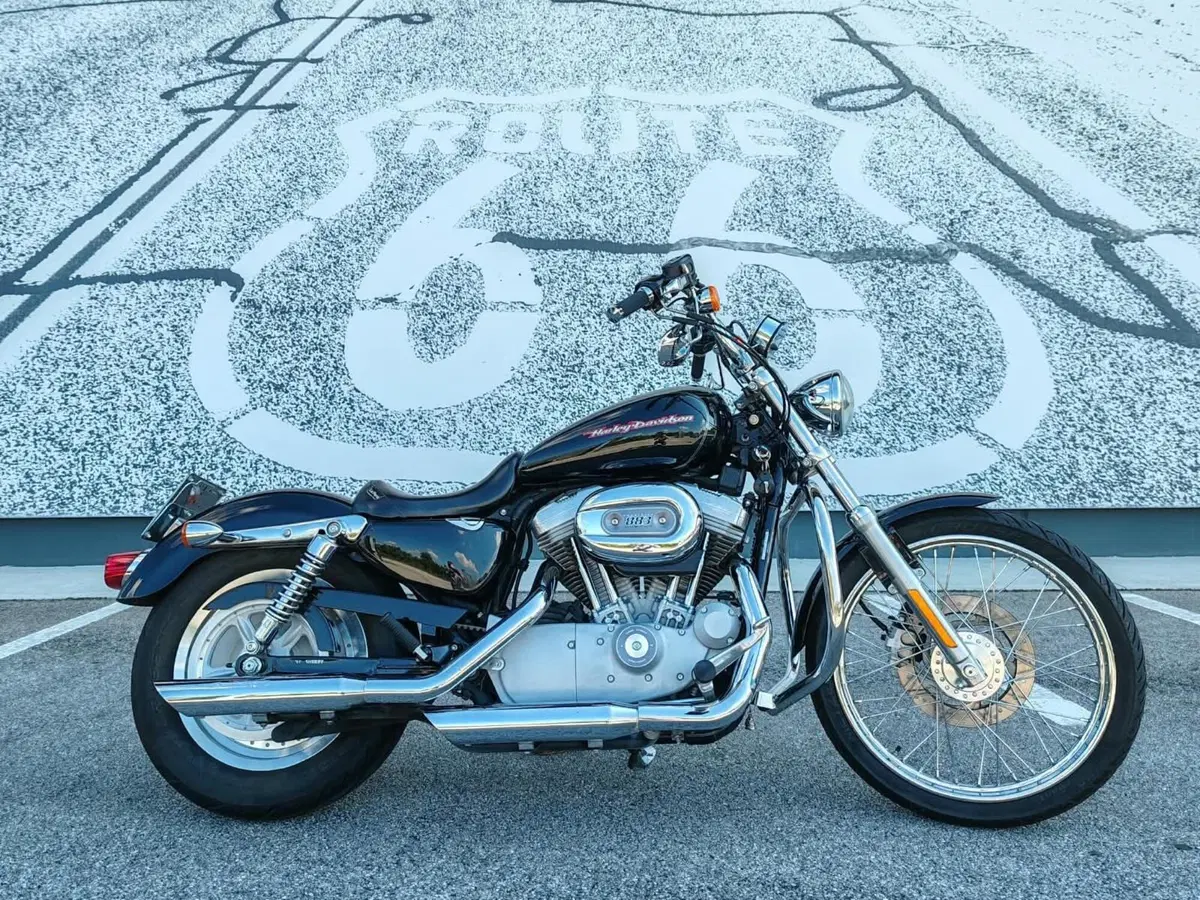 Harley-Davidson 883 Custom (2001 - 05) - XL 53C