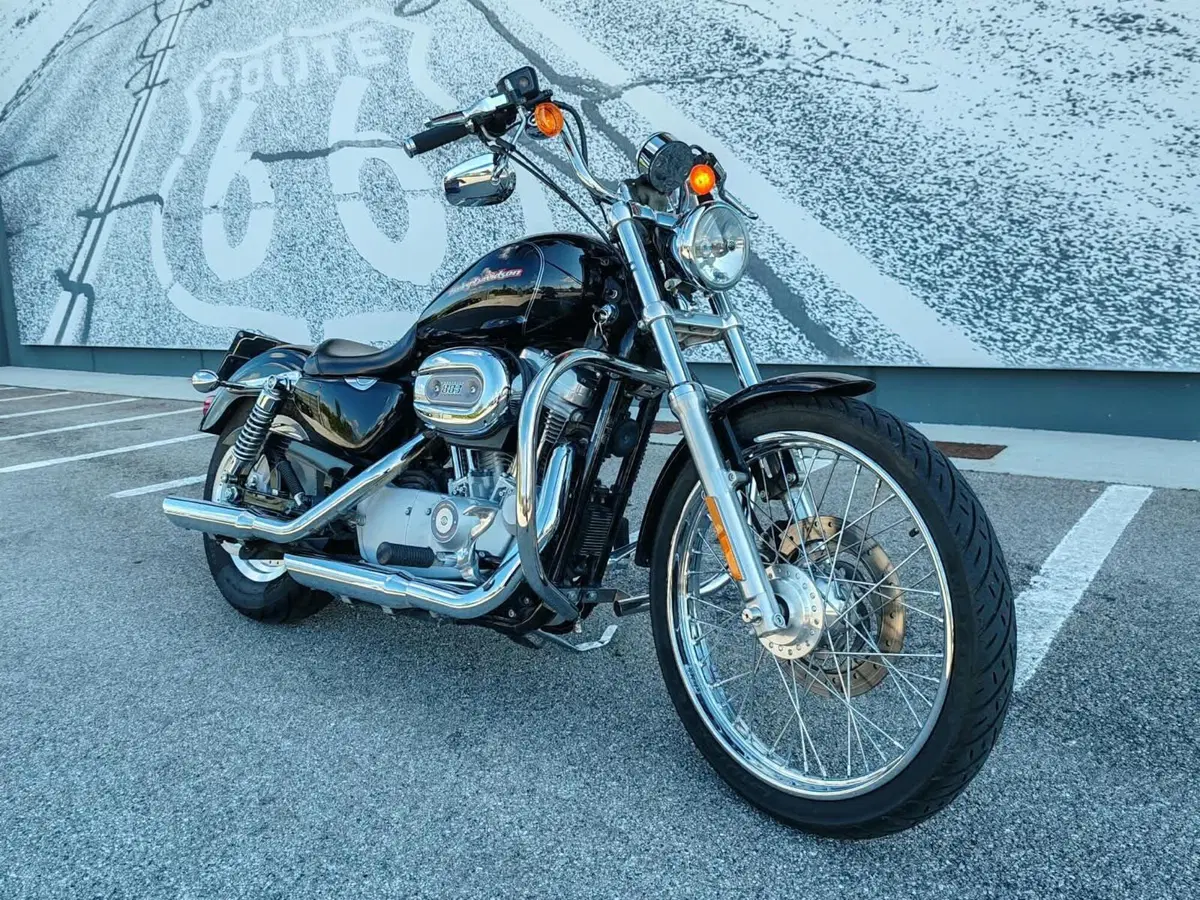 Harley-Davidson 883 Custom (2001 - 05) - XL 53C (3)