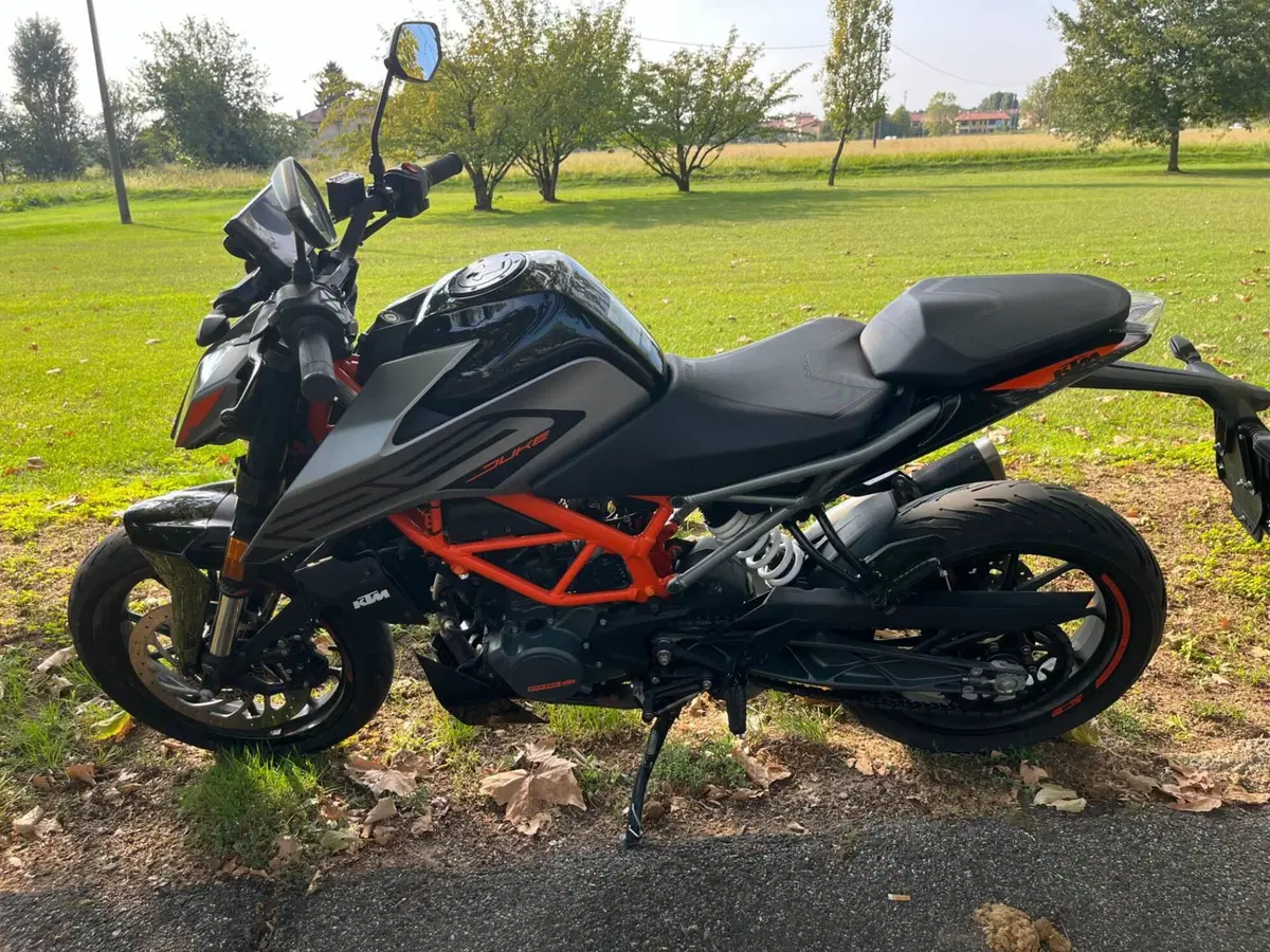 KTM 125 Duke (2021 - 23) (2)