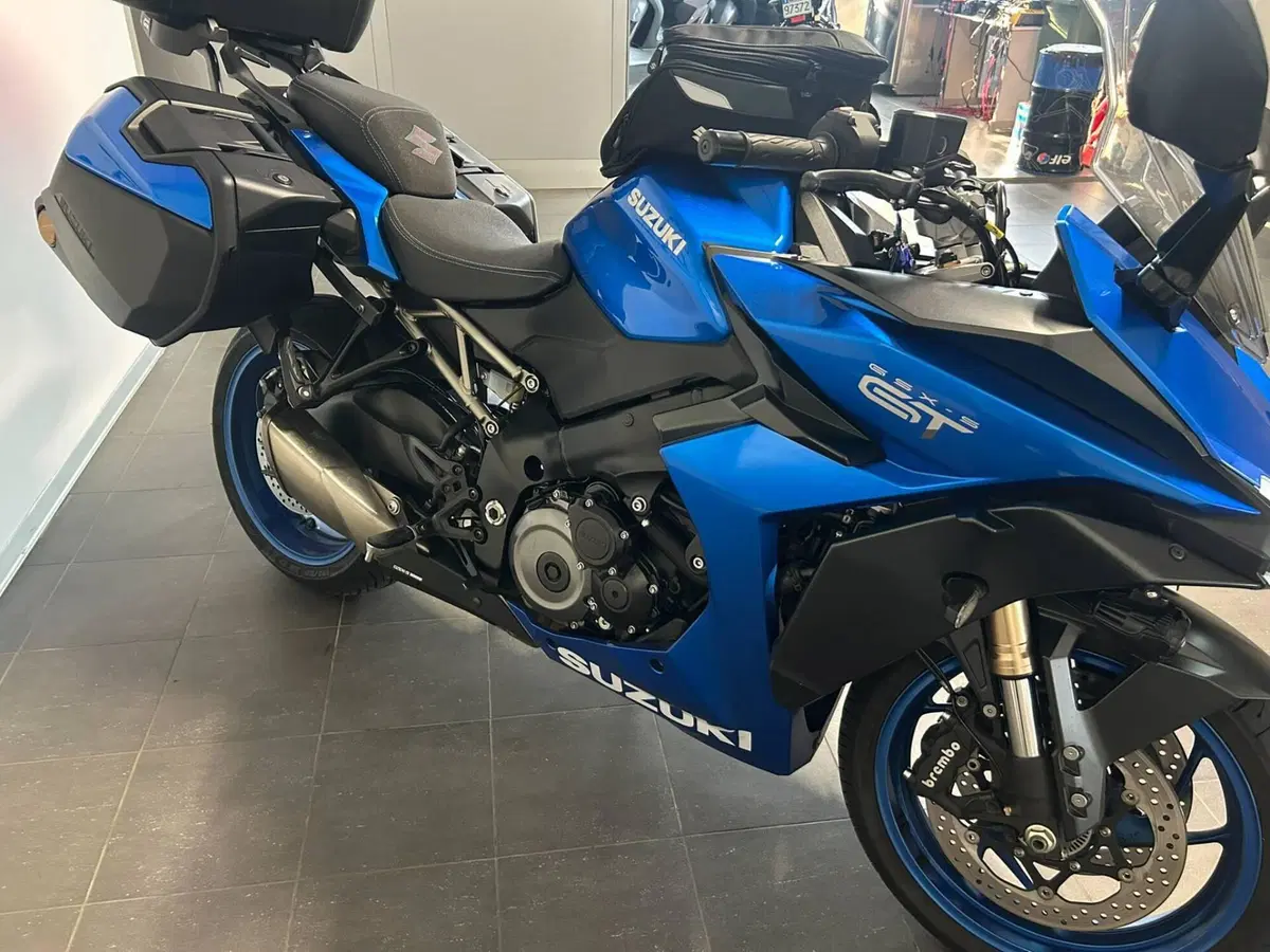 Suzuki GSX-S1000GT (2022 - 24) (11)