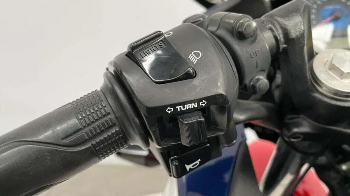 Honda CBR 250 R (2010 - 14) (13)