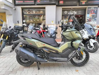 Voge SR450X (2026) nuova
