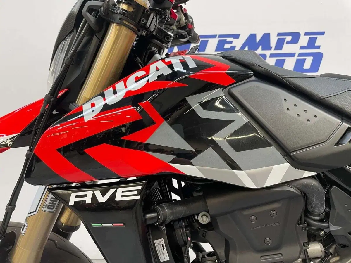 Ducati Hypermotard 698 Mono RVE (2024 - 26) (4)