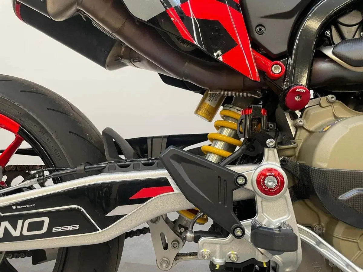 Ducati Hypermotard 698 Mono RVE (2024 - 26) (17)