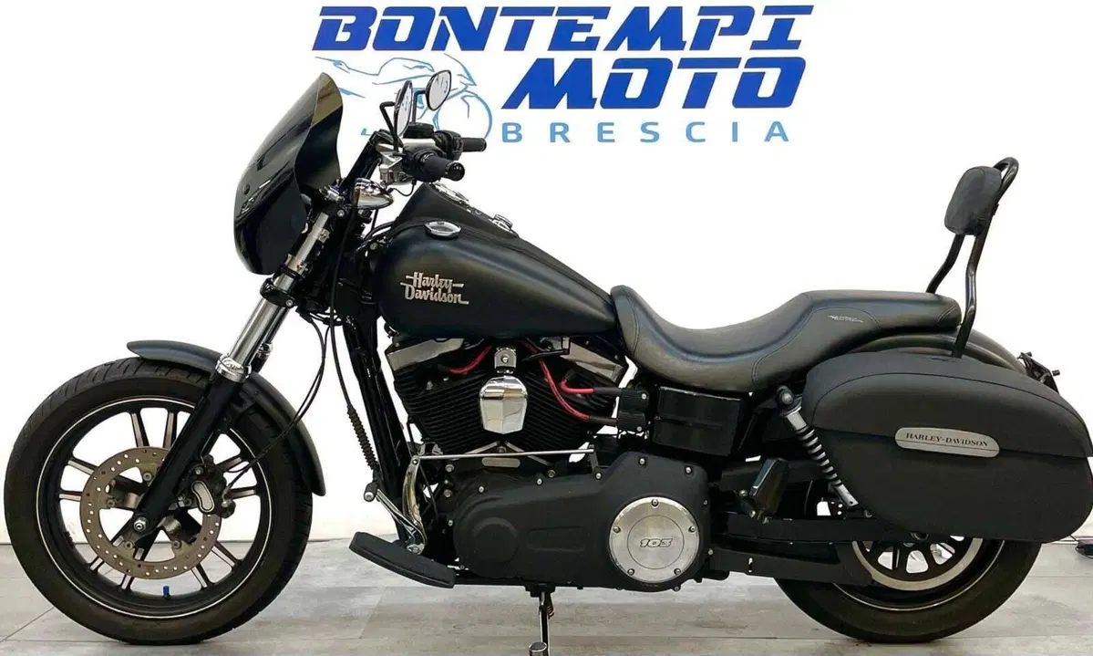 Harley-Davidson 1690 Street Bob Special (2015 - 16) - FXDB (2)