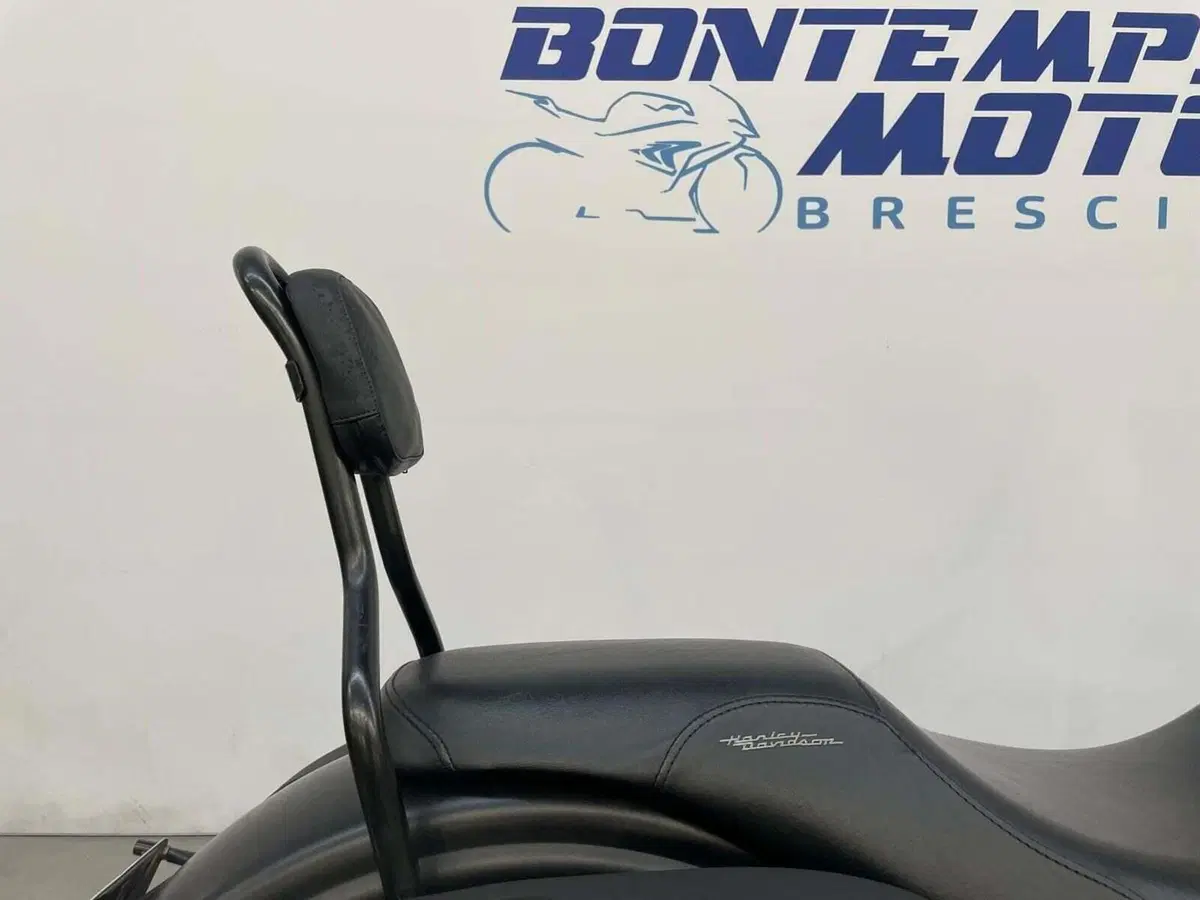 Harley-Davidson 1690 Street Bob Special (2015 - 16) - FXDB (6)