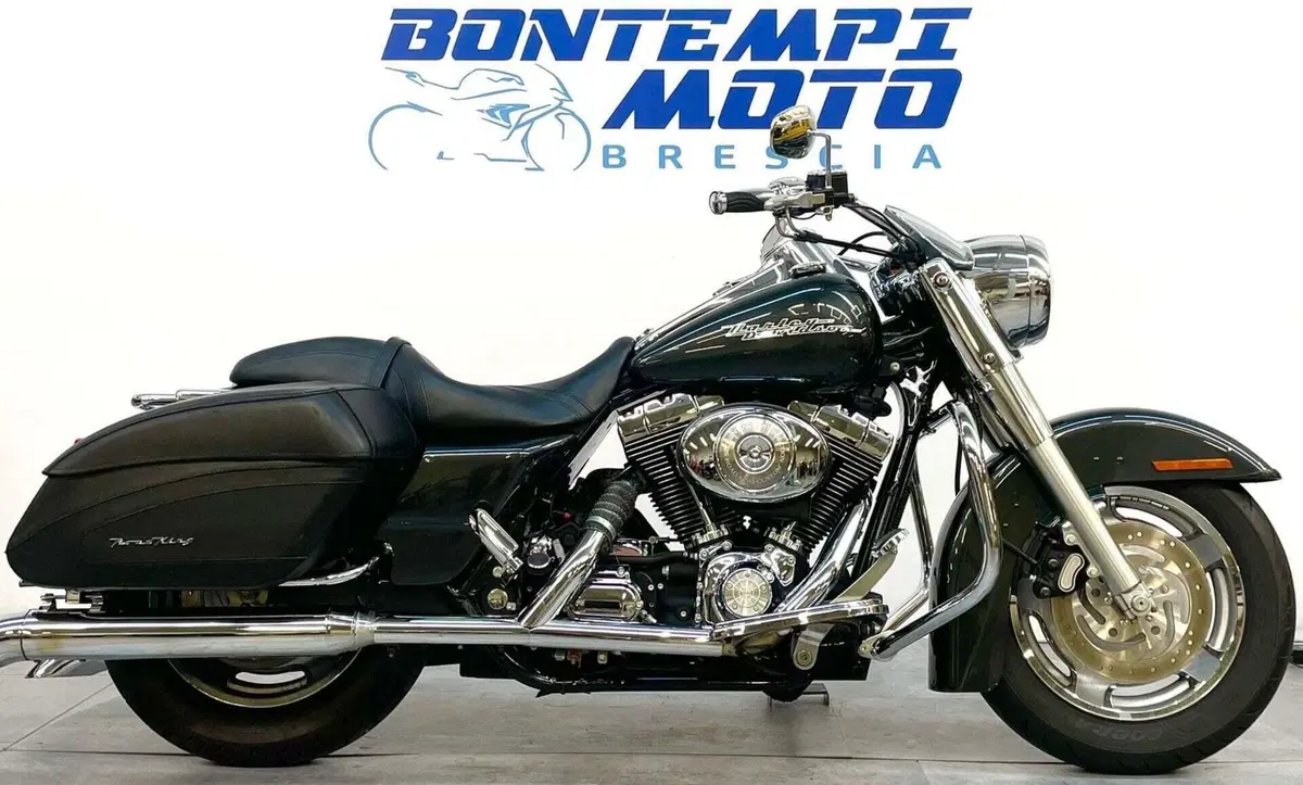 Harley-Davidson 1450 Road King Custom (2005 - 06) - FLHRS