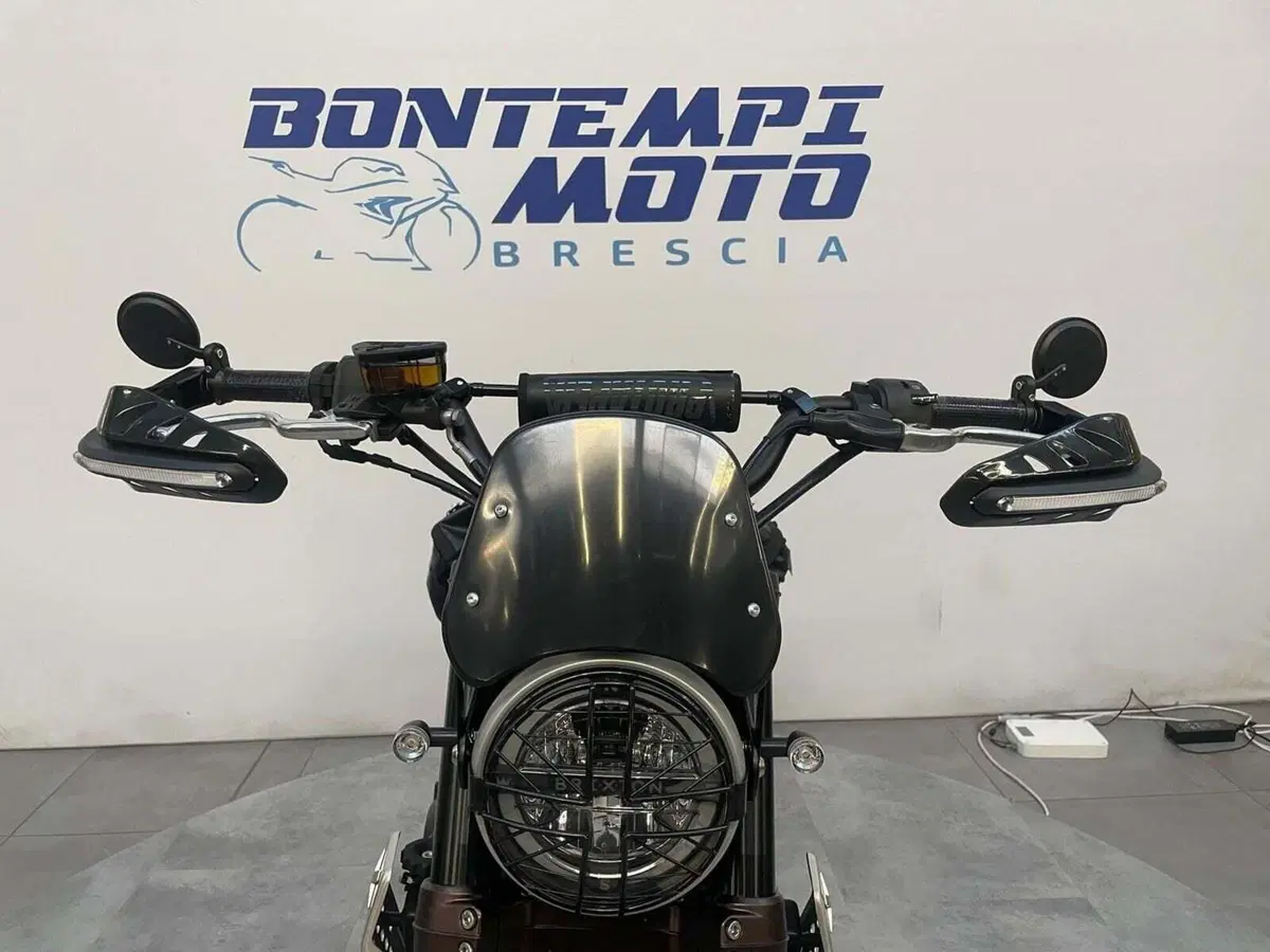 Brixton Motorcycles Crossfire 500 X (2021 - 26) (3)