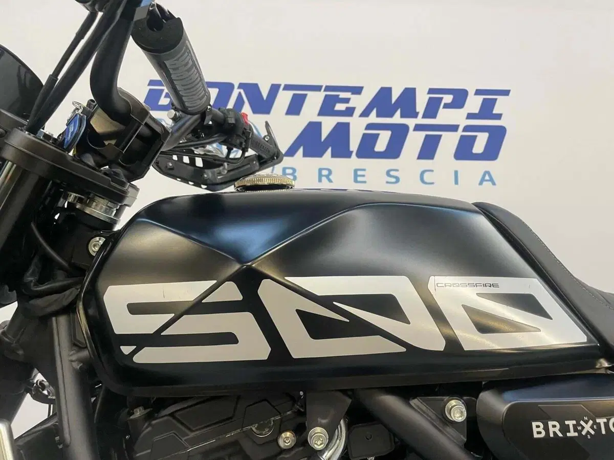 Brixton Motorcycles Crossfire 500 X (2021 - 26) (6)