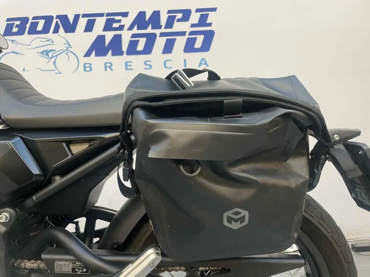 Brixton Motorcycles Crossfire 500 X (2021 - 26) (11)