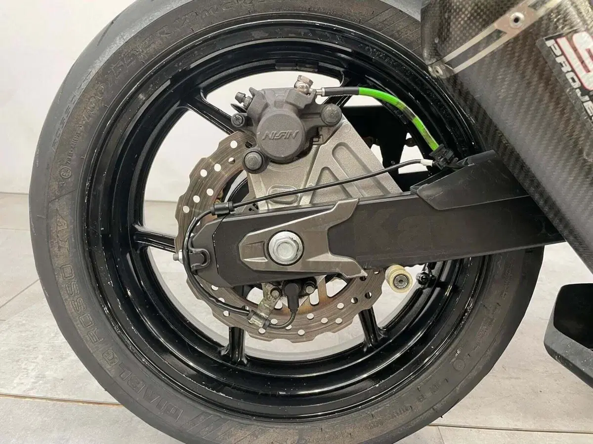 Kawasaki Z 800 ABS (2012 - 16) (2)
