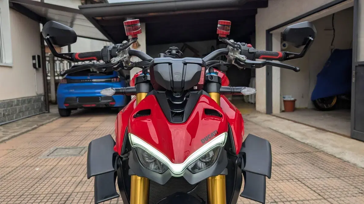 Ducati Streetfighter V4 S (2023 - 24) (5)