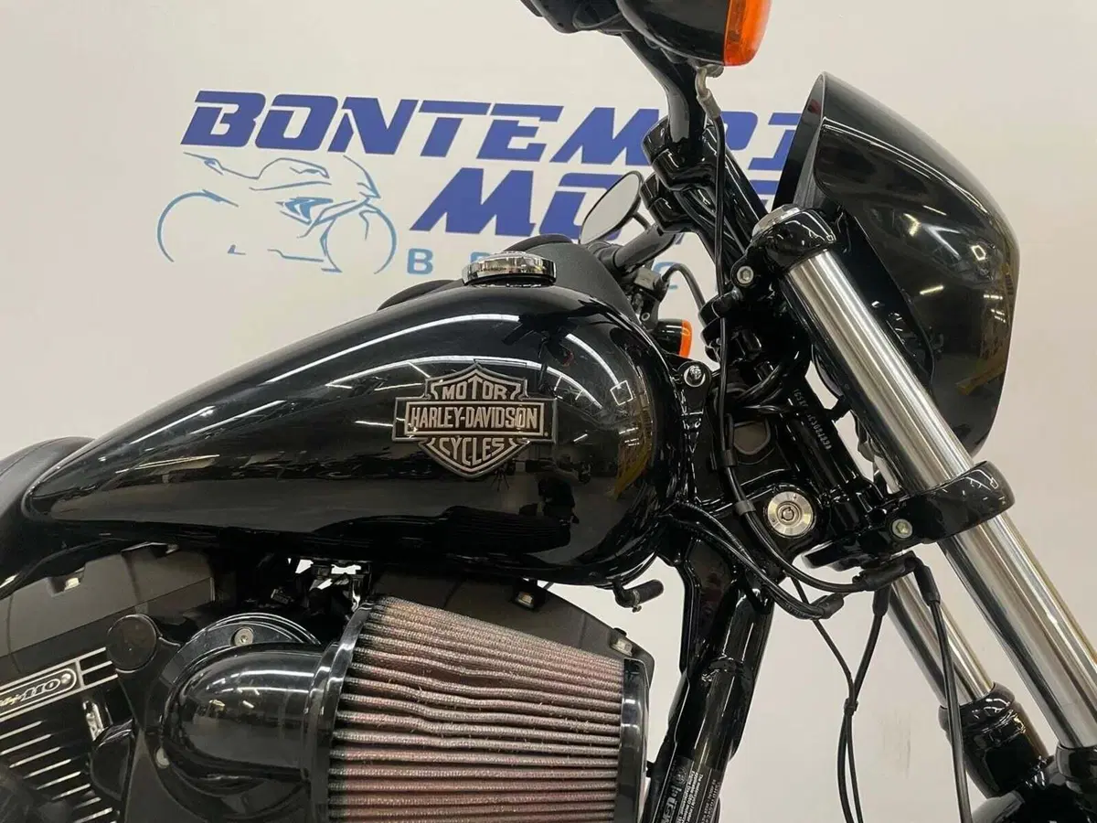 Harley-Davidson 1800 Low Rider S (2016 - 17) - FXDLS (3)