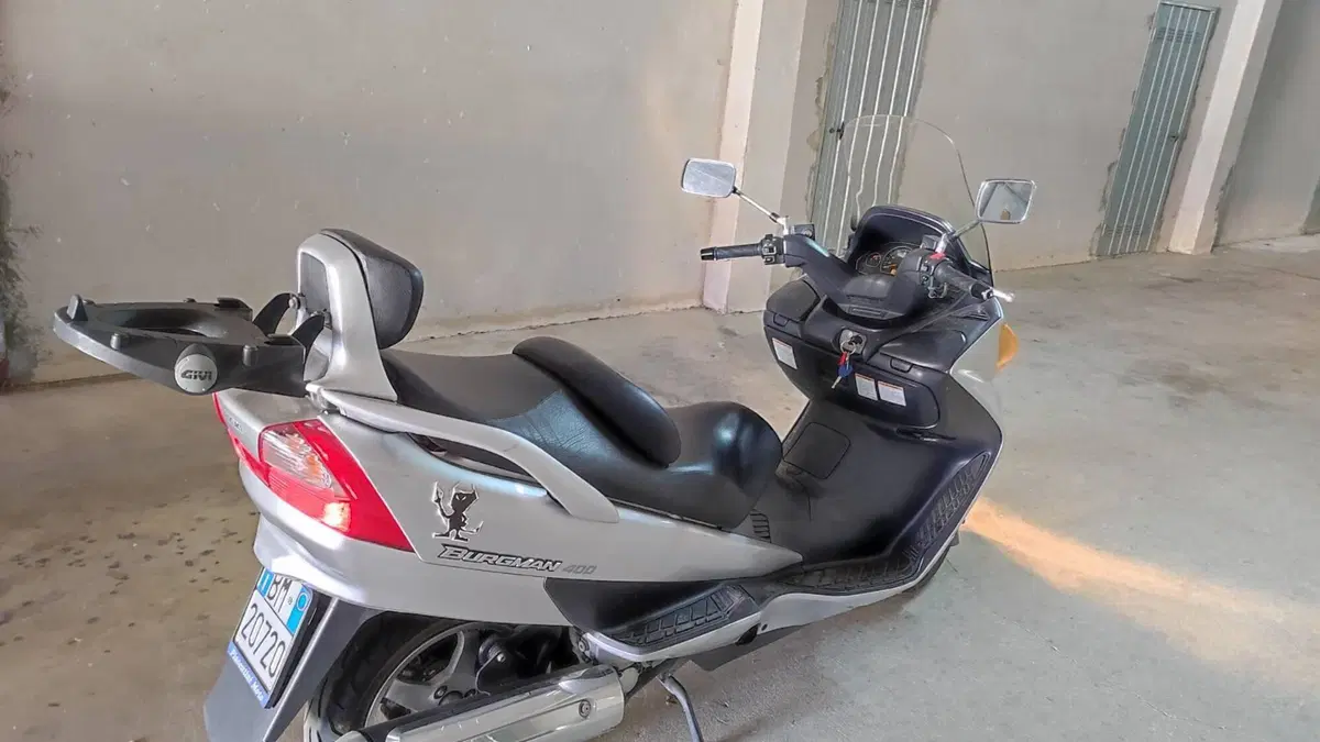 Suzuki Burgman AN 400 R (2003) (2)