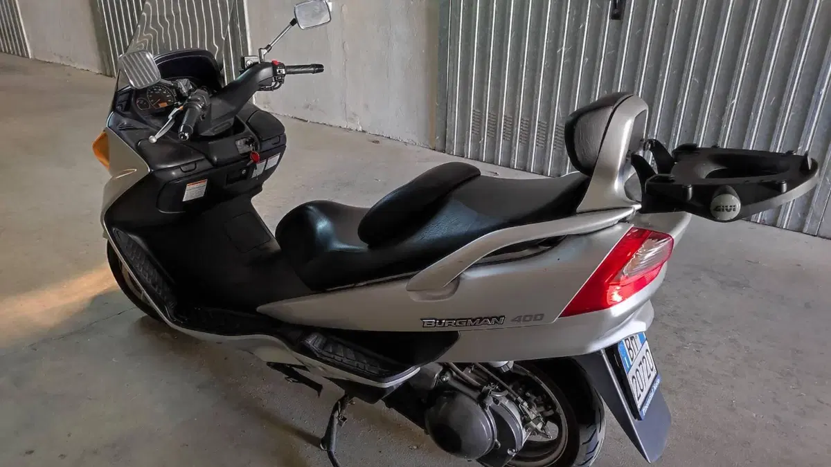 Suzuki Burgman AN 400 R (2003) (3)