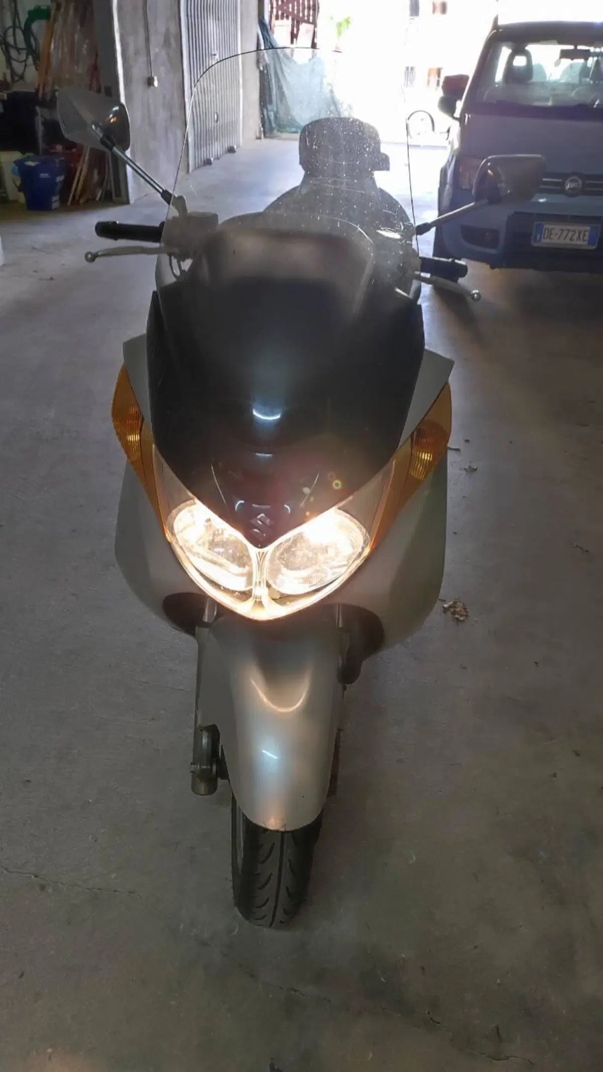 Suzuki Burgman AN 400 R (2003) (4)