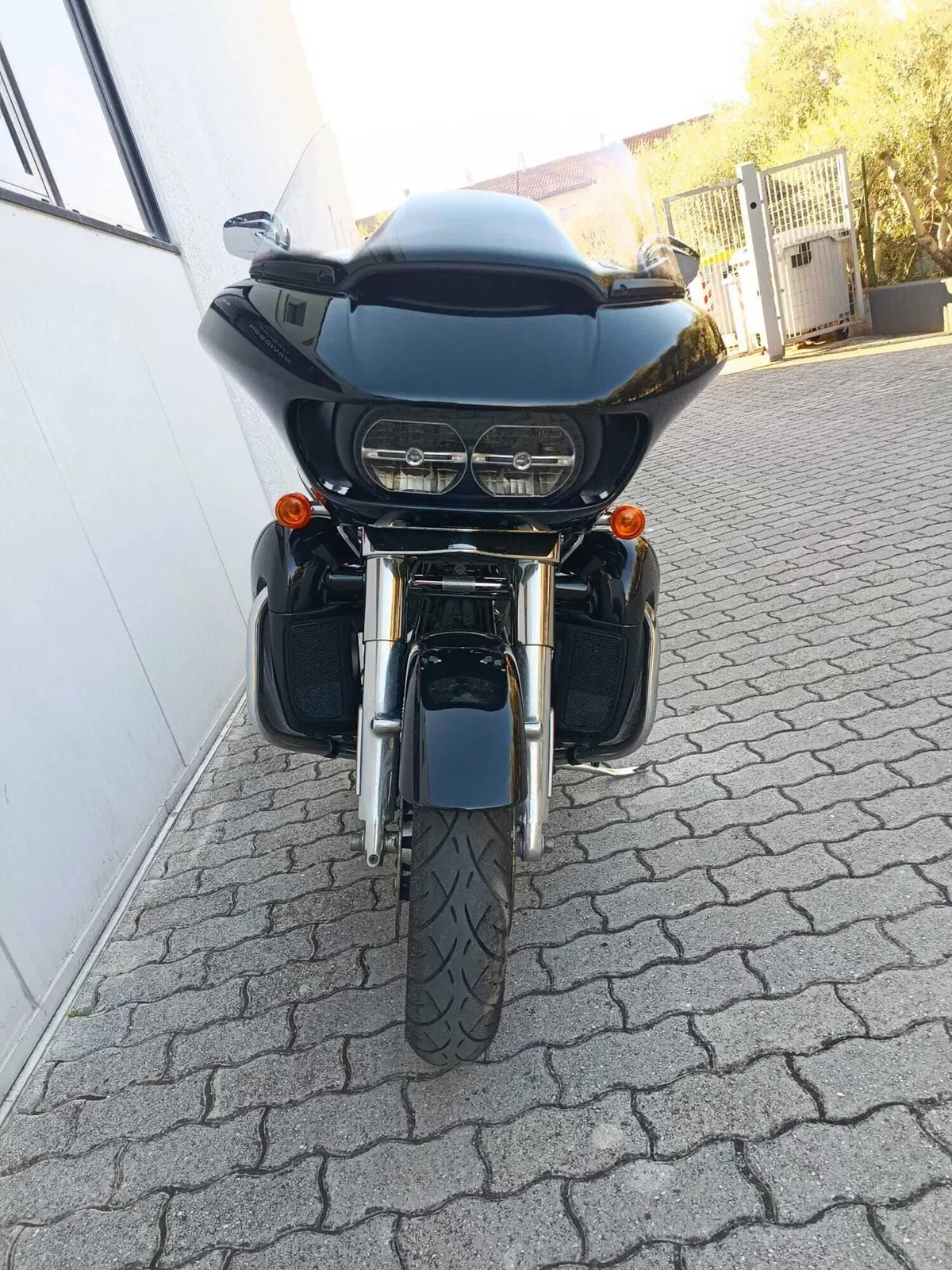 Harley-Davidson 114 Road Glide Limited (2020) - FLTRK (4)