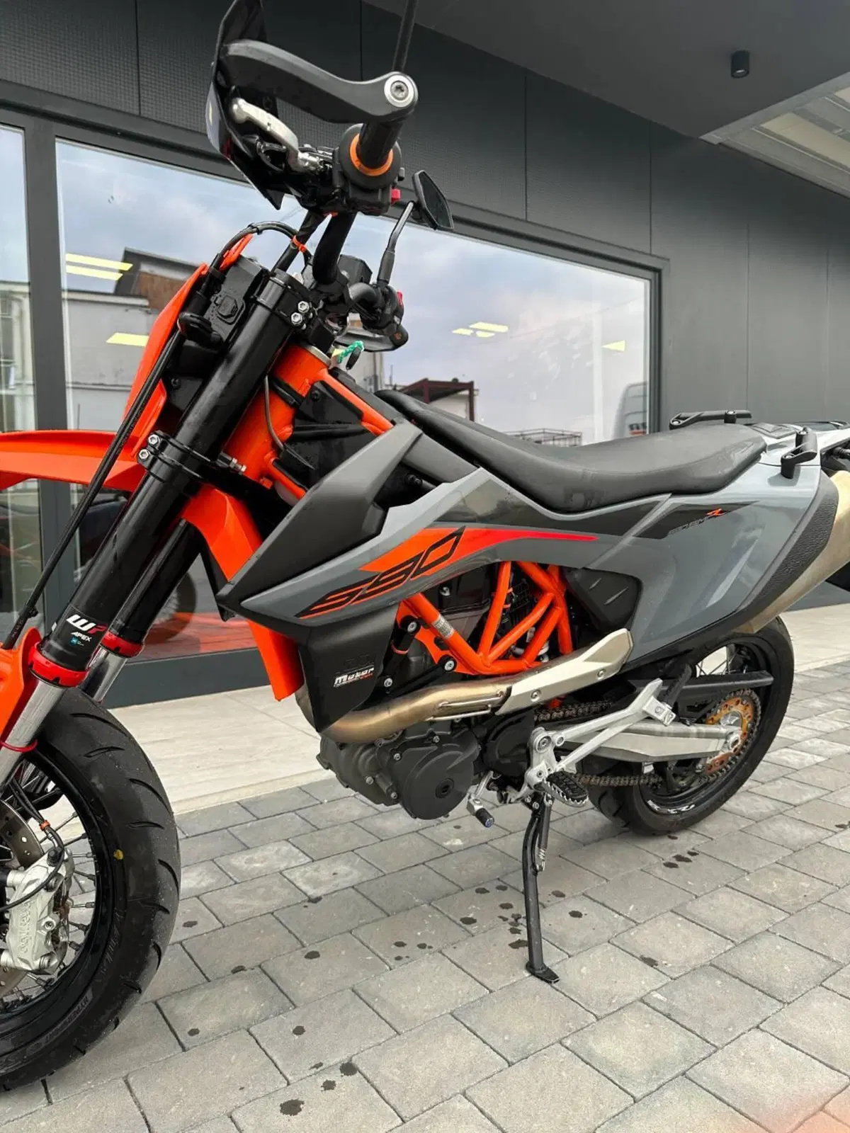 KTM 690 SMC R (2021 - 22) (3)