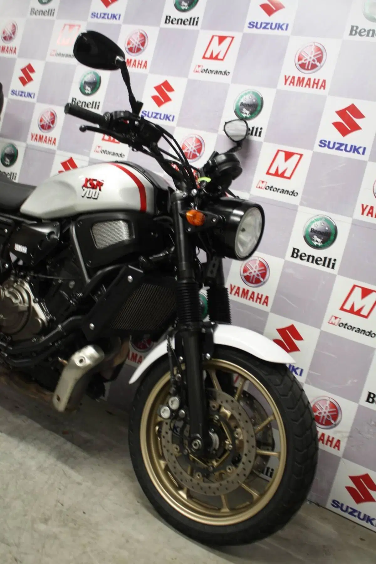 Yamaha XSR 700 XTribute (2021) (3)