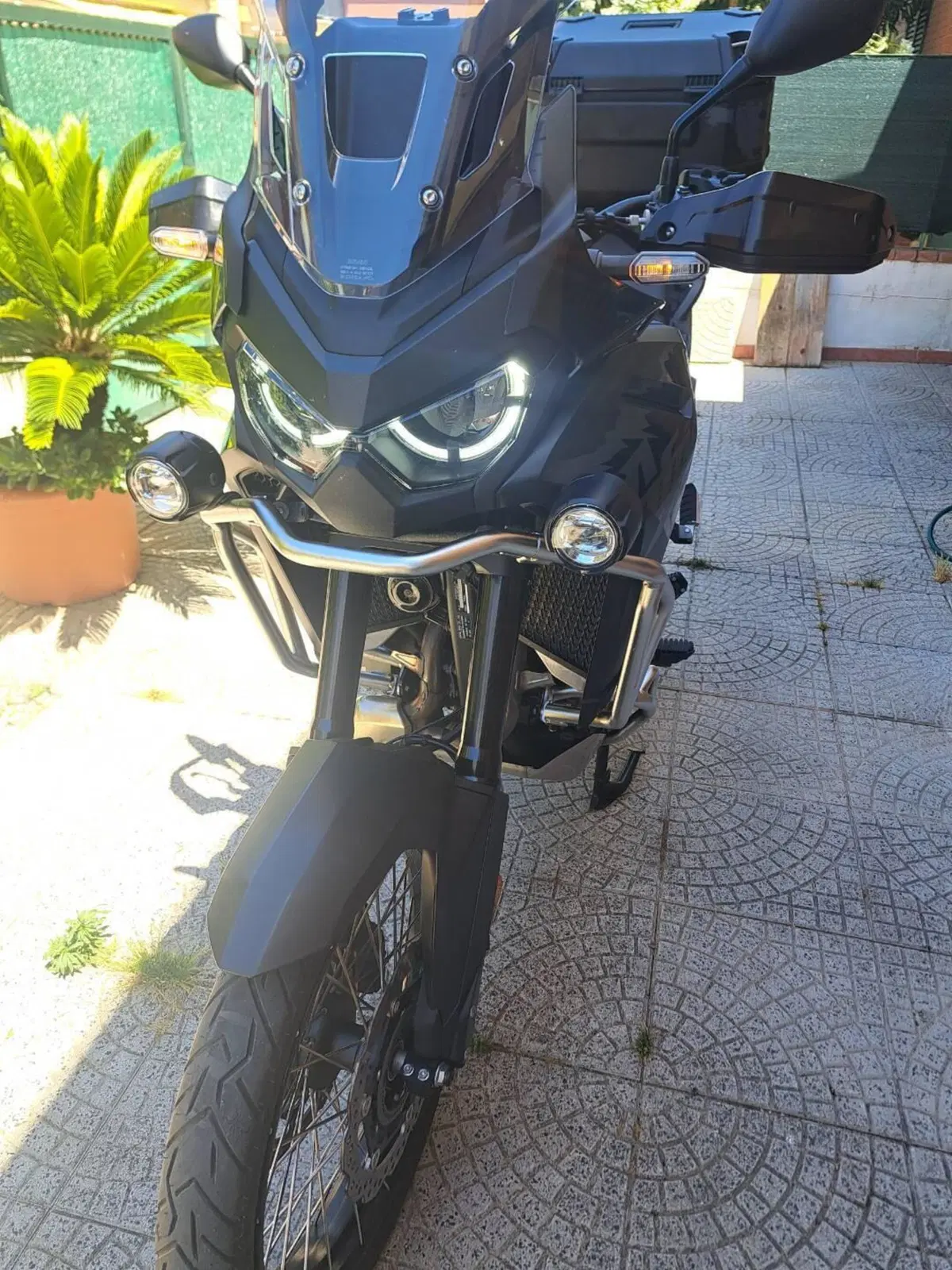 Honda Africa Twin CRF 1100L ES DCT (2024 - 26) (2)