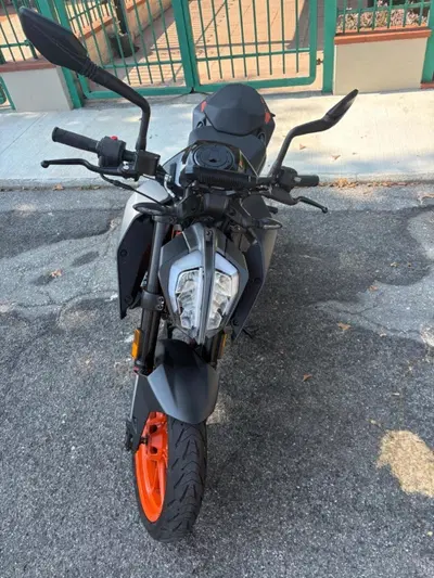 KTM 125 Duke (2021 - 23) usata