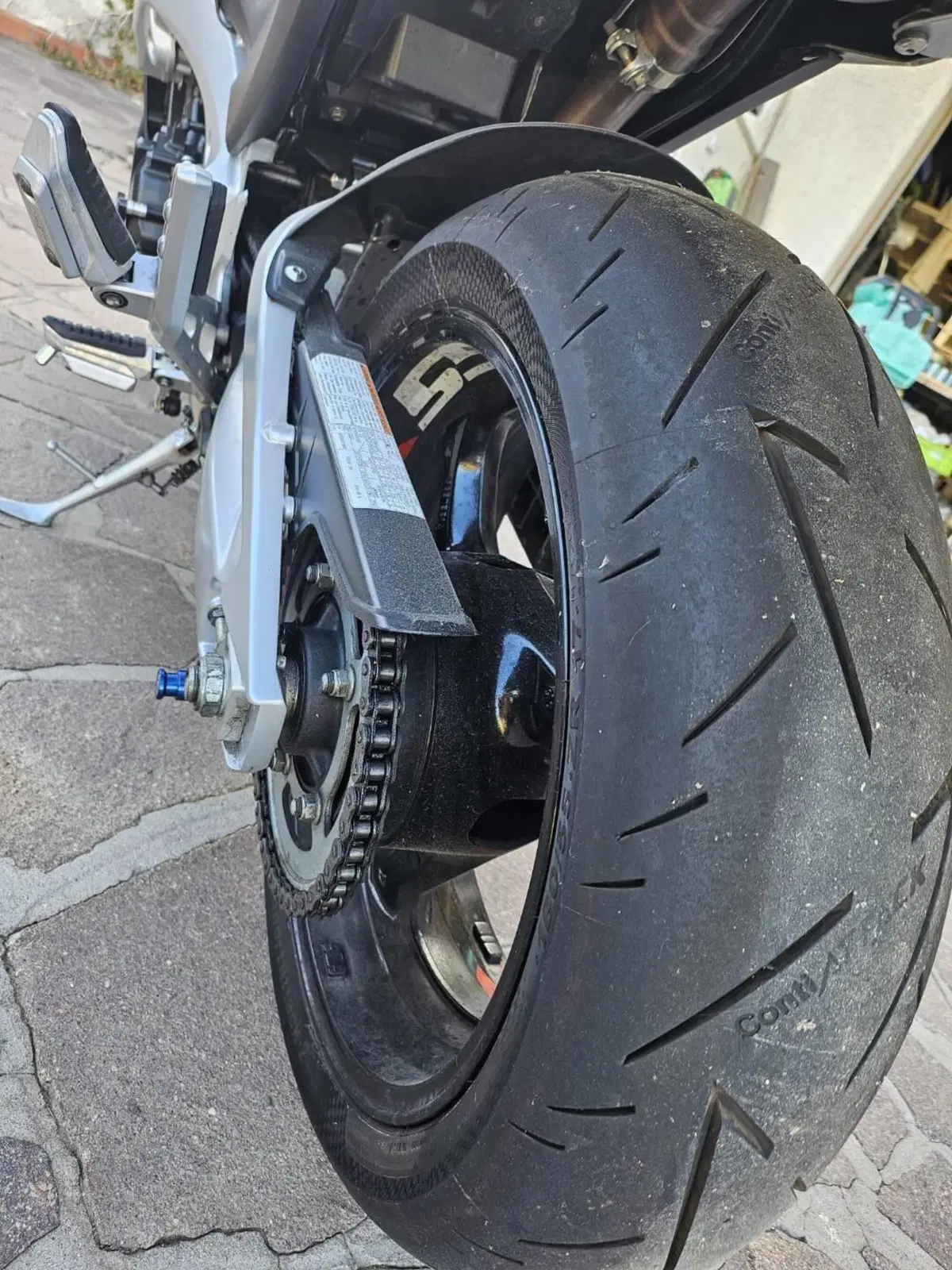Suzuki GSR 600 (2006 - 11) (4)