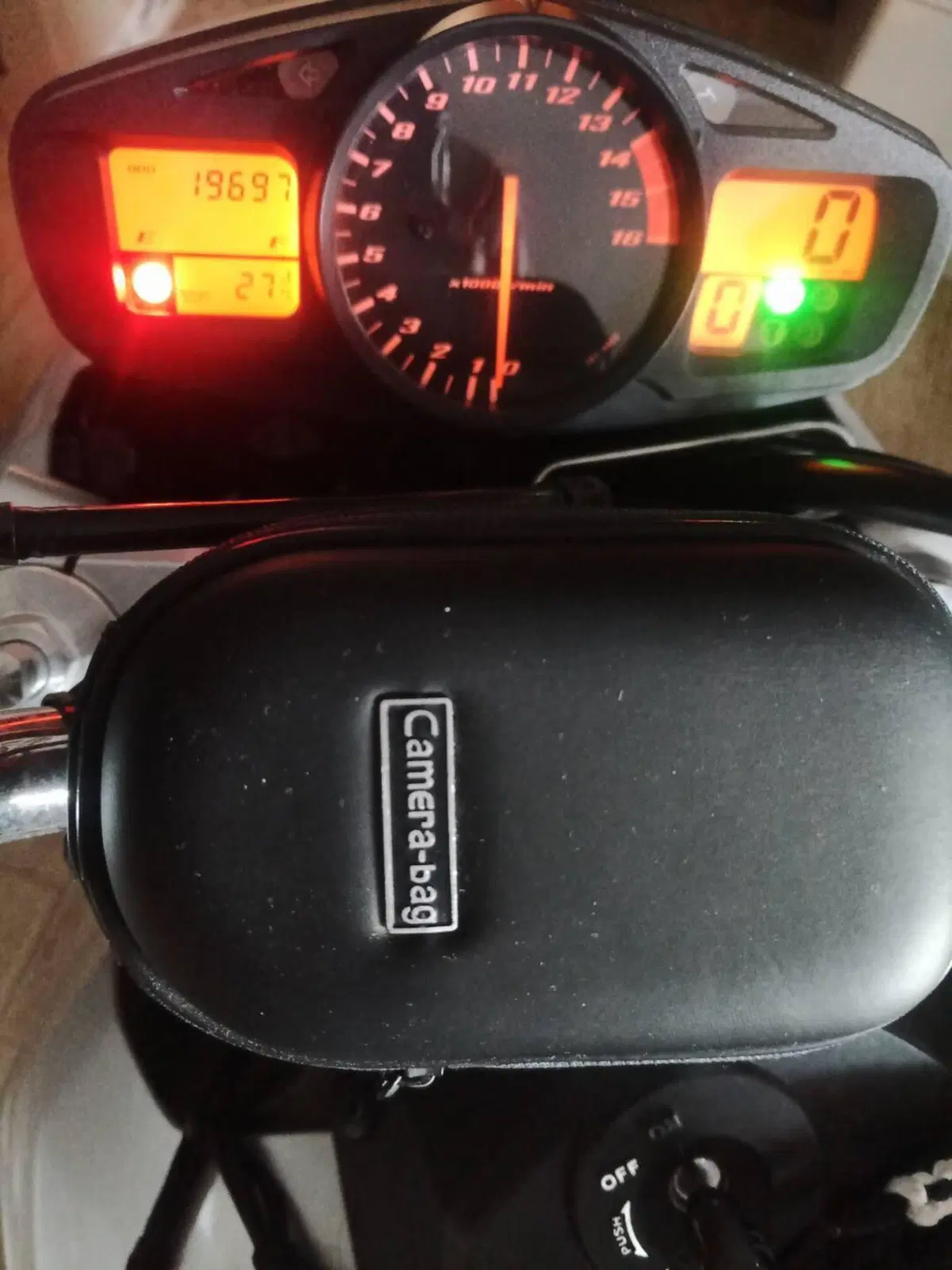 Suzuki GSR 600 (2006 - 11) (5)