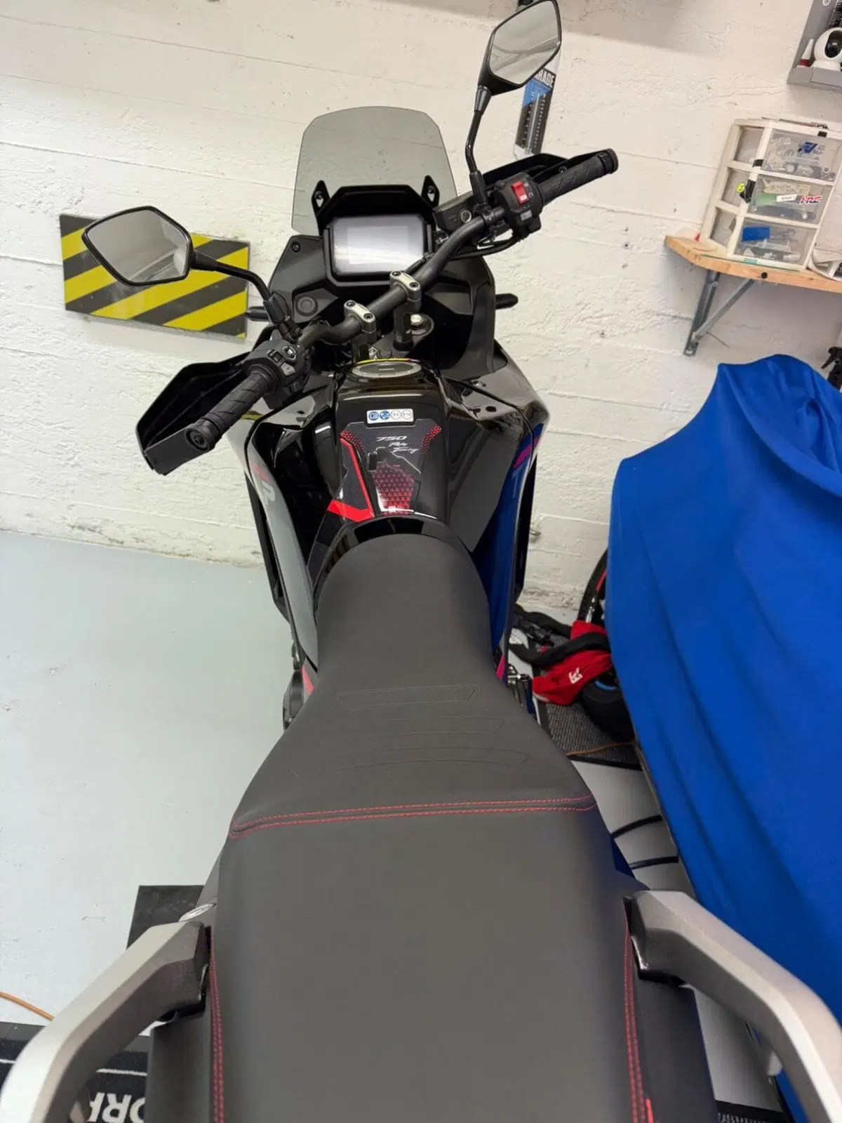 Honda Transalp XL750 (2025) (8)