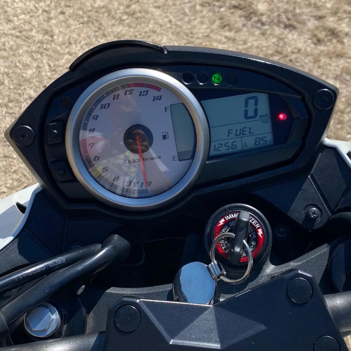 Kawasaki Z 750 (2007 - 14) (8)