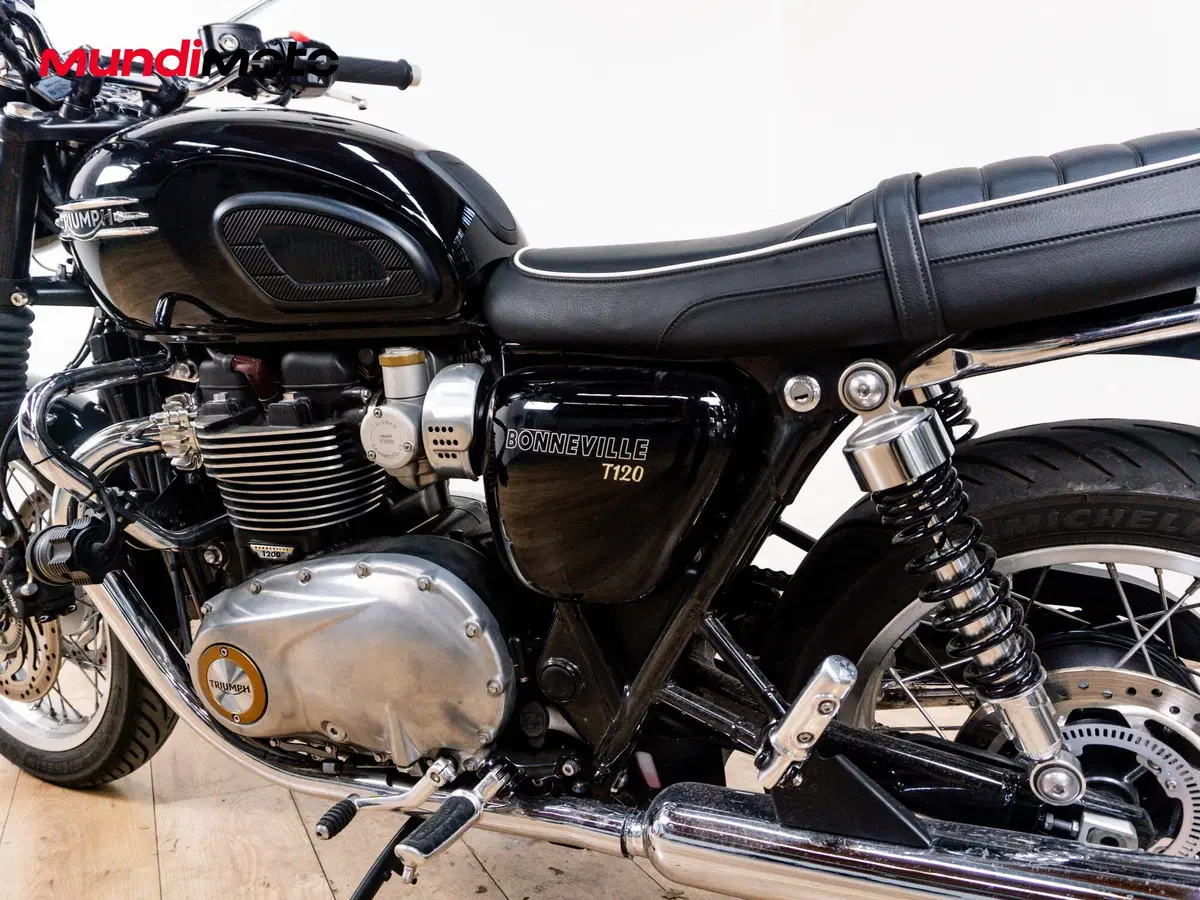 Triumph Bonneville T120 (2026) (10)