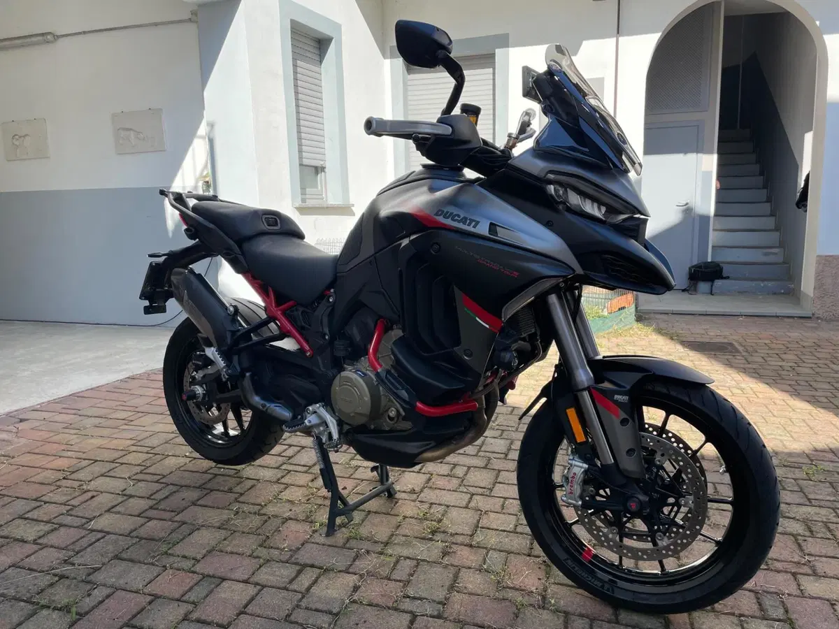 Ducati Multistrada V4 S Grand Tour (2024) (2)
