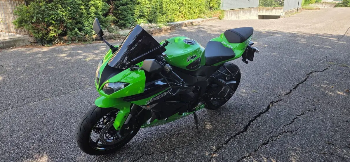 Kawasaki Ninja 600 ZX-6R (2009 - 16) (3)