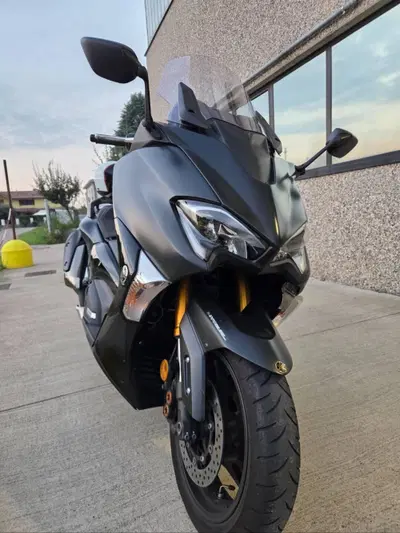 Yamaha T-Max 530 (2017 - 19) usata