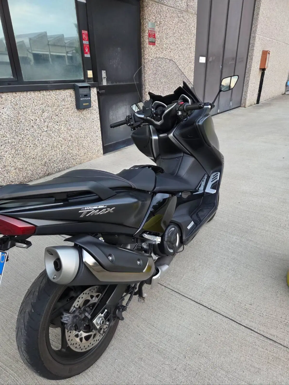 Yamaha T-Max 530 (2017 - 19) (3)