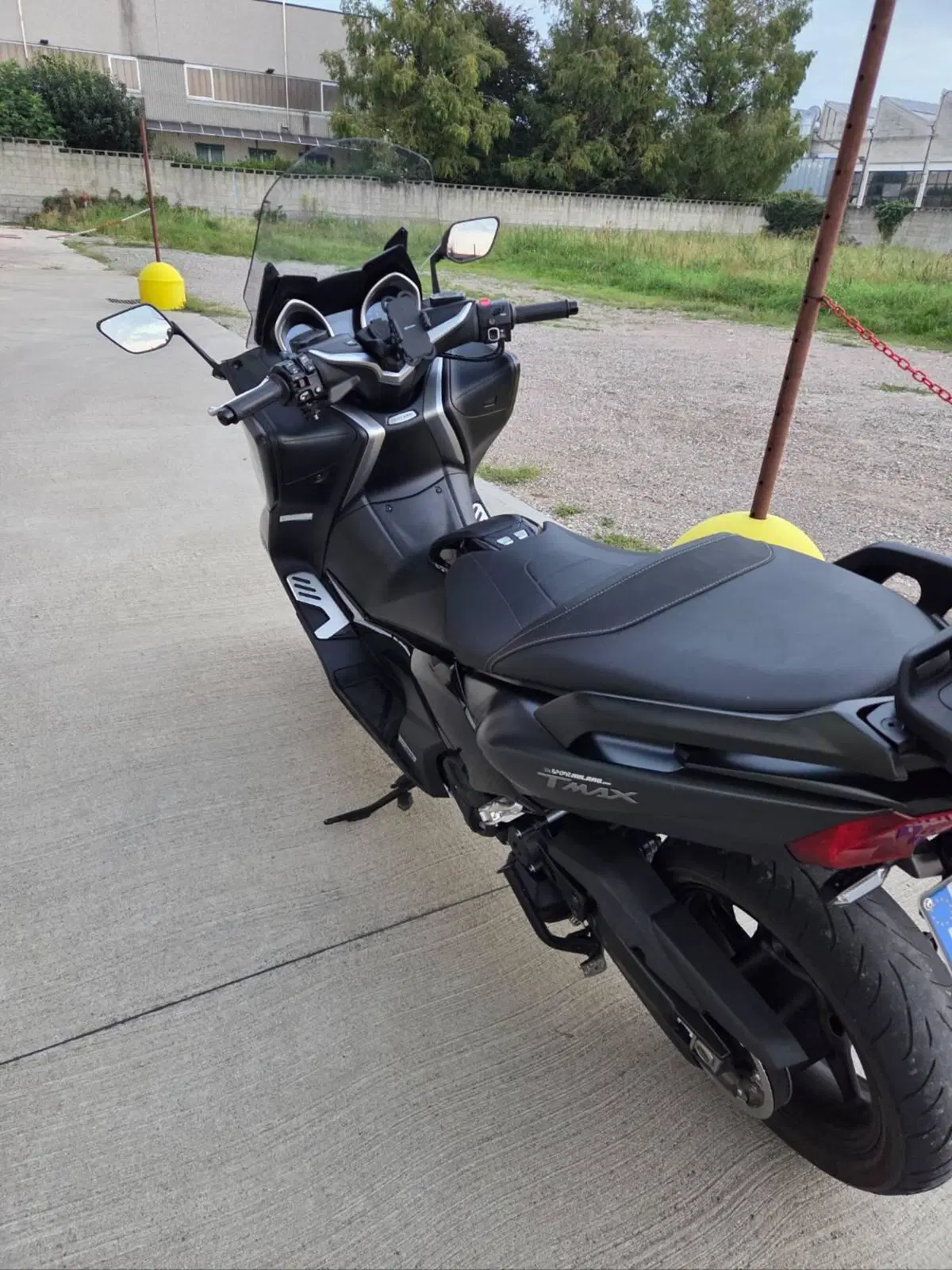 Yamaha T-Max 530 (2017 - 19) (4)