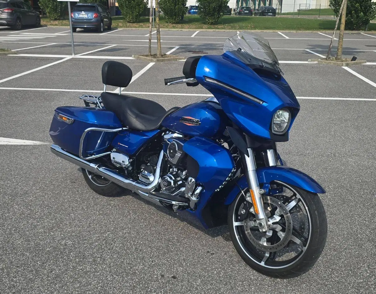 Harley-Davidson Street Glide (2024 - 26) (7)