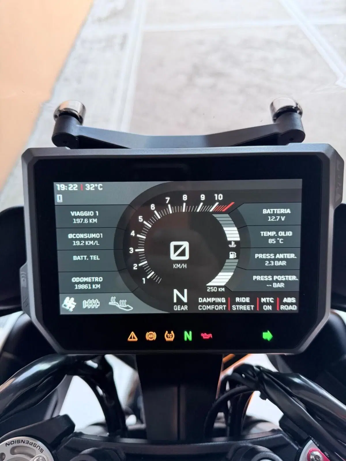 KTM 1290 Super Duke GT (2019 - 20) (6)