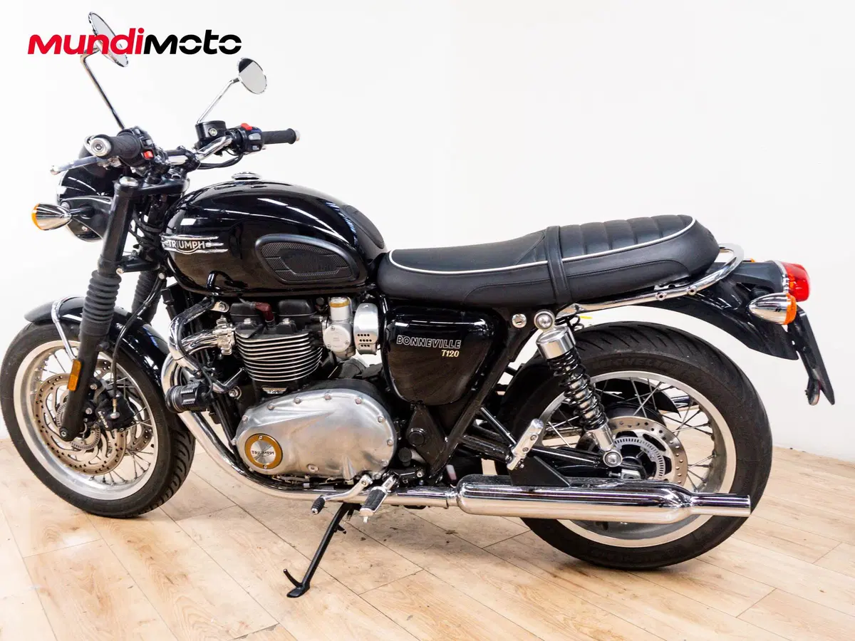 Triumph Bonneville T120 (2026) (7)
