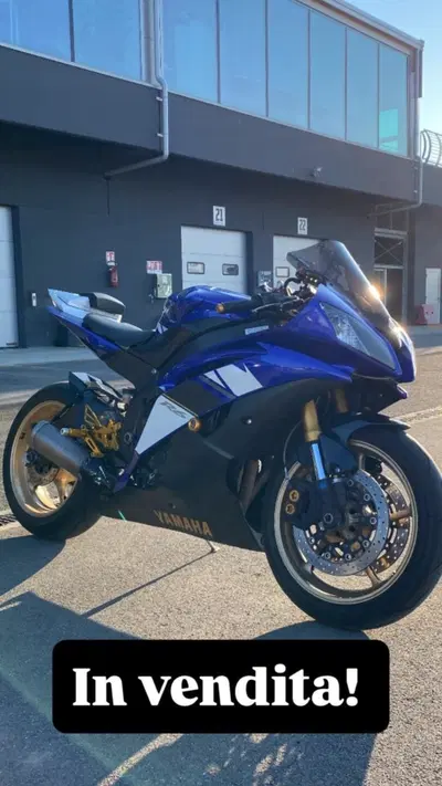 Yamaha YZF R6 (2008 - 09) usata