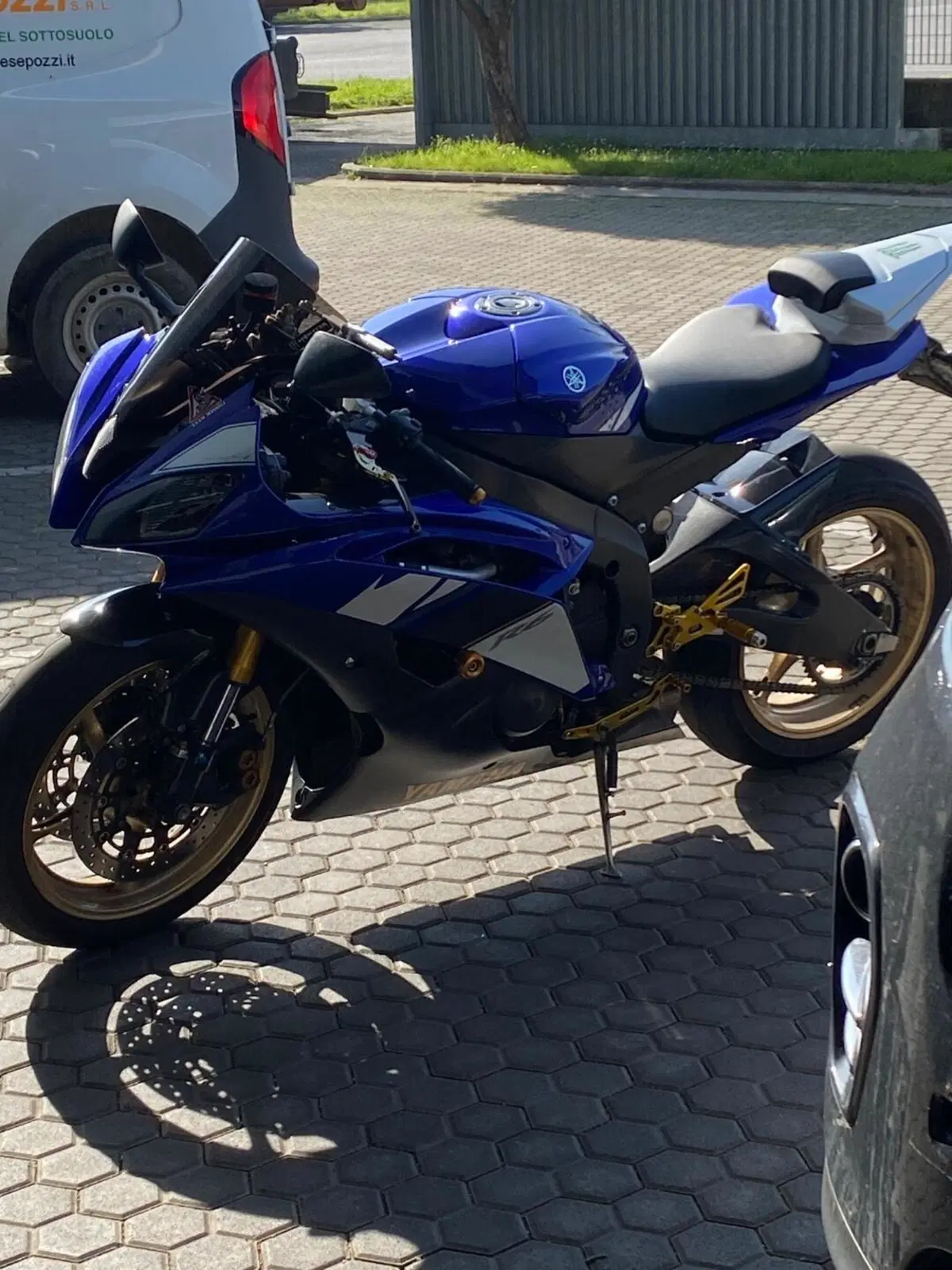 Yamaha YZF R6 (2008 - 09) (3)