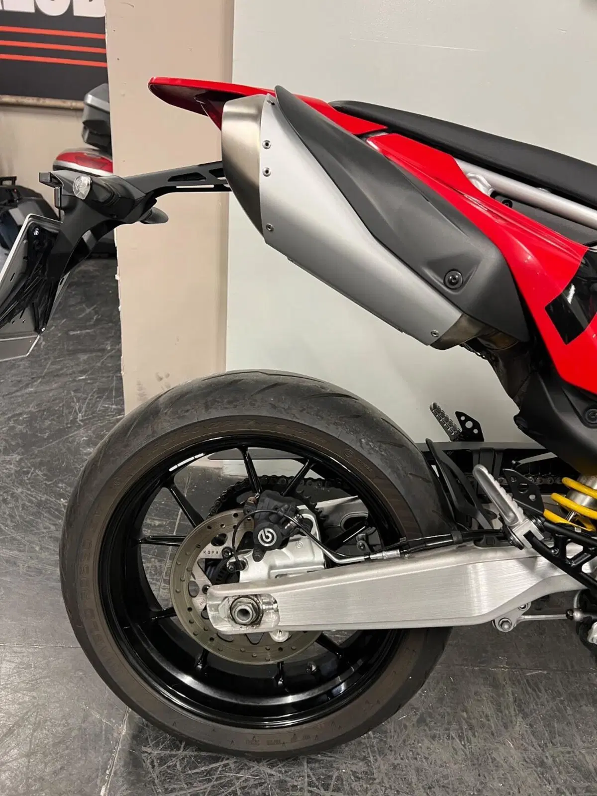 Ducati Hypermotard 698 Mono (2024 - 26) (5)