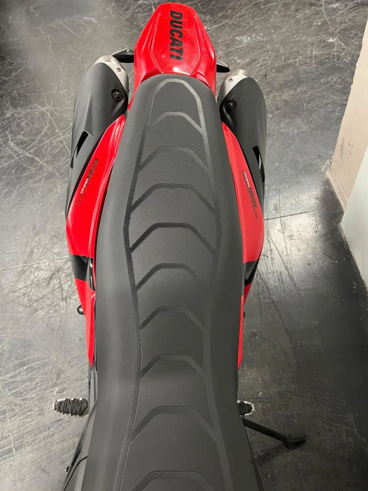 Ducati Hypermotard 698 Mono (2024 - 26) (8)