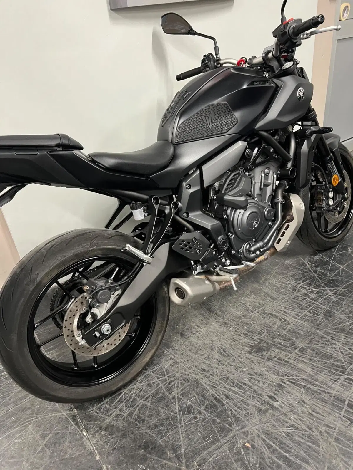 Yamaha MT-07 Y-AMT (2025 - 26) (4)