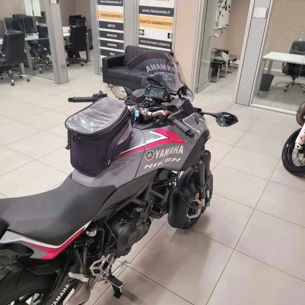 Yamaha Niken 850 GT (2019 - 20) (14)