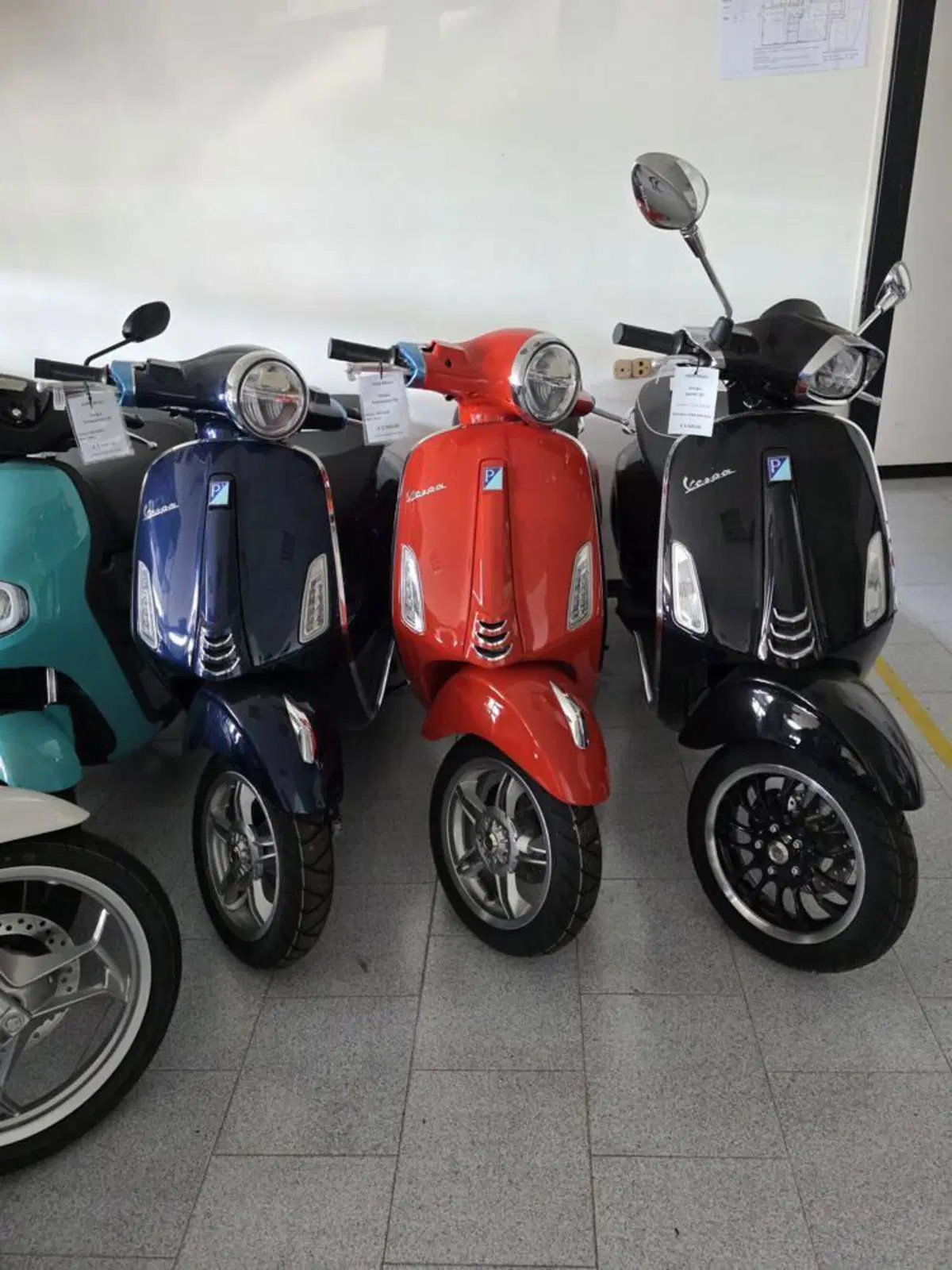 Vespa Primavera 50 (2024 - 25) (2)
