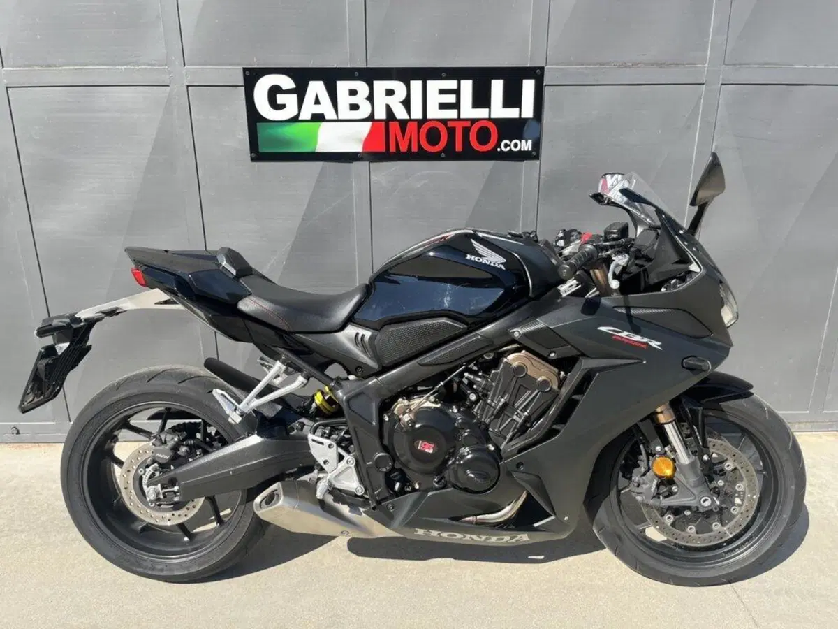 Honda CBR 650 R (2021 - 23) (3)