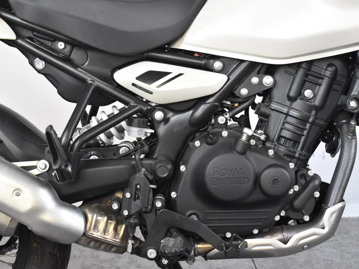 Royal Enfield Himalayan 450 (2024 - 26) (8)