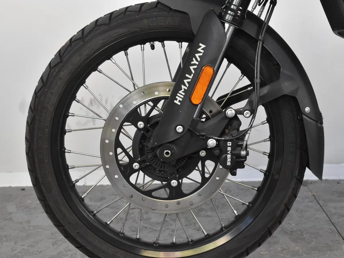 Royal Enfield Himalayan 450 (2024 - 26) (11)