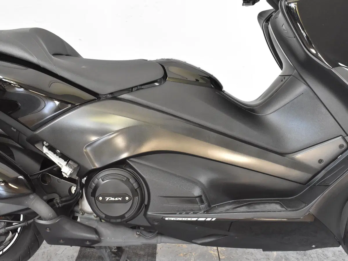 Yamaha T-Max 530 (2017 - 19) (10)