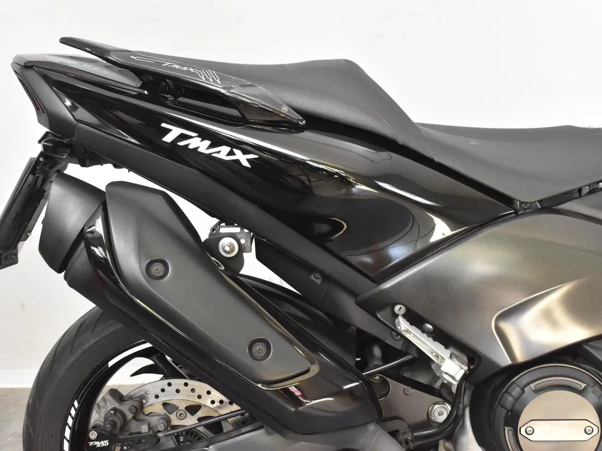 Yamaha T-Max 530 (2017 - 19) (11)